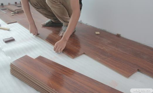 “三分地板七分安装”：2026年二手房翻新，地面这8个细节少做一样都得返工！